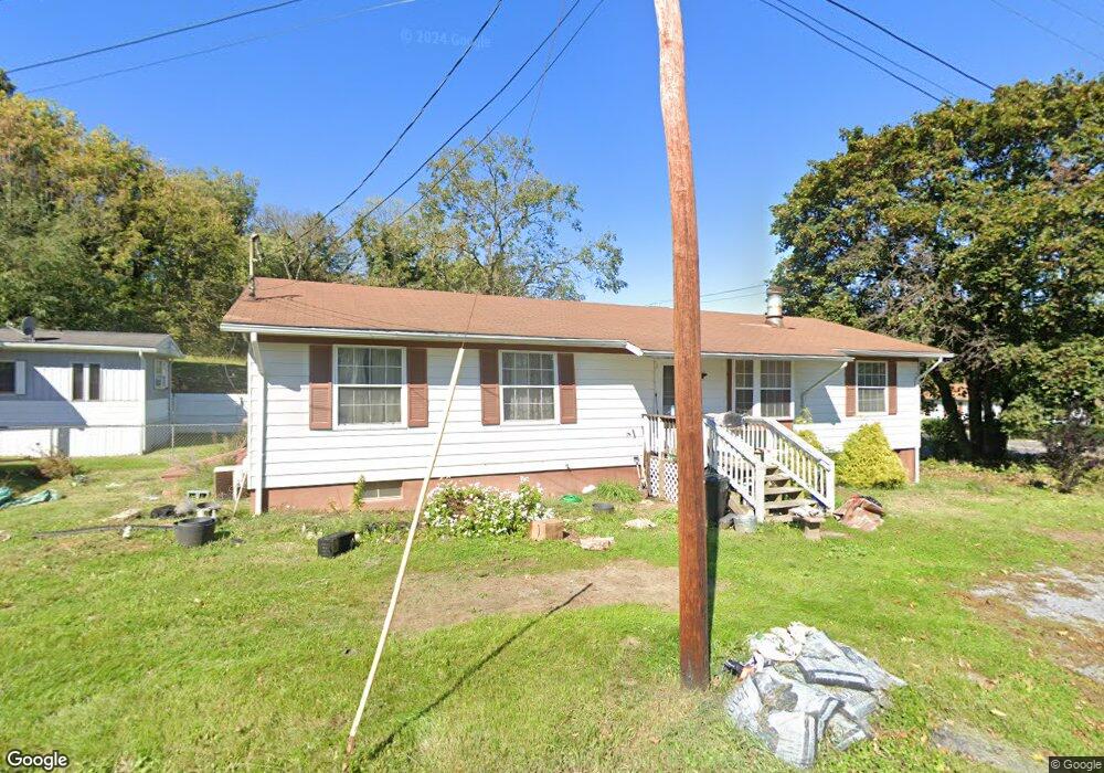 100 W Maiden Ln, Shepherdstown, WV 25443 - photo 1