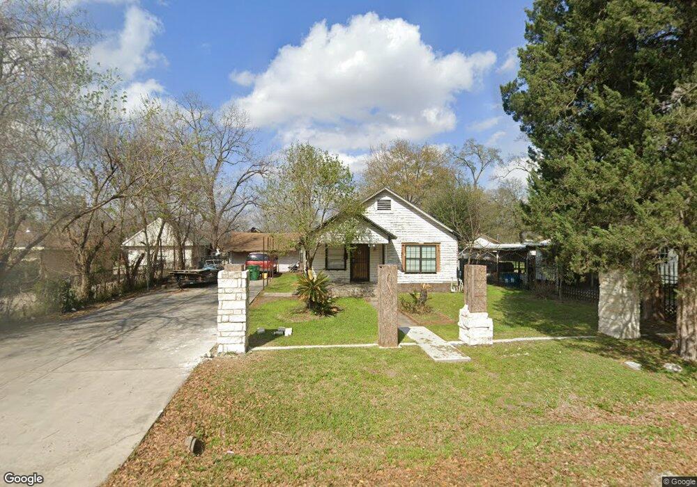 1203 Knight St, Houston, TX 77022 - photo 1