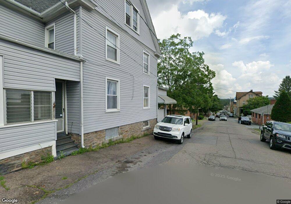 217 W Oak St, Hazleton, PA 18201 - photo 1