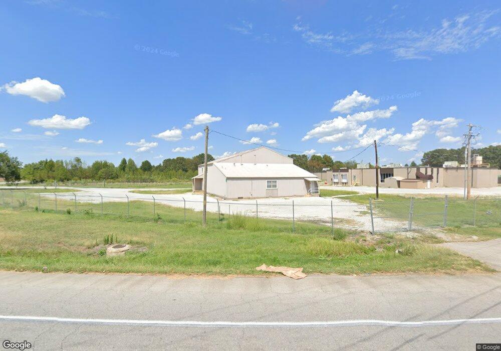810 W 3rd St, Gentry, AR 72734 - photo 1