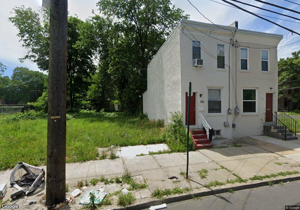 808 Pine St, Camden, NJ 08103 - photo 1
