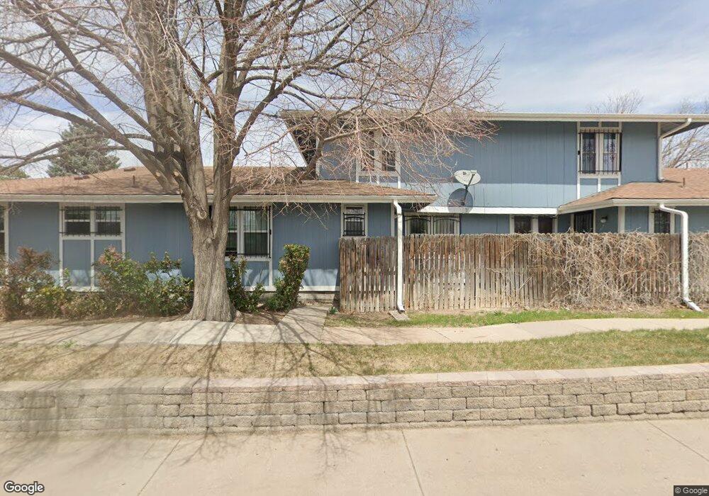 278 S Newark Cir, Aurora, CO 80012 - photo 1