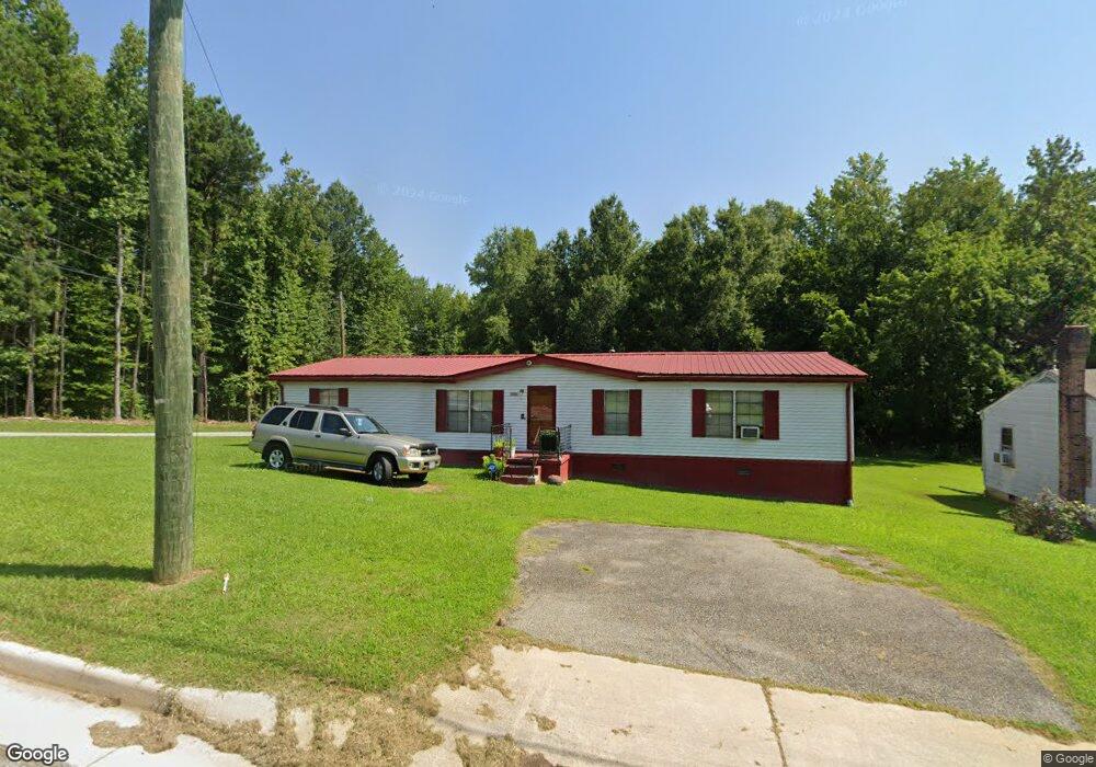 1102 Mecklenburg Ave, Victoria, VA 23974 - photo 1