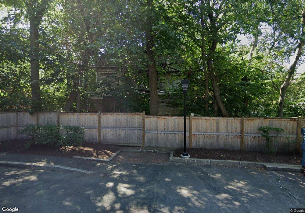 697 Green St unit 699, Cambridge, MA 02139 - photo 1