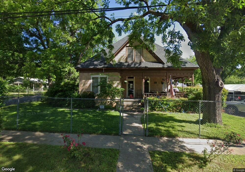 228 W Willingham St, Cleburne, TX 76033 - photo 1