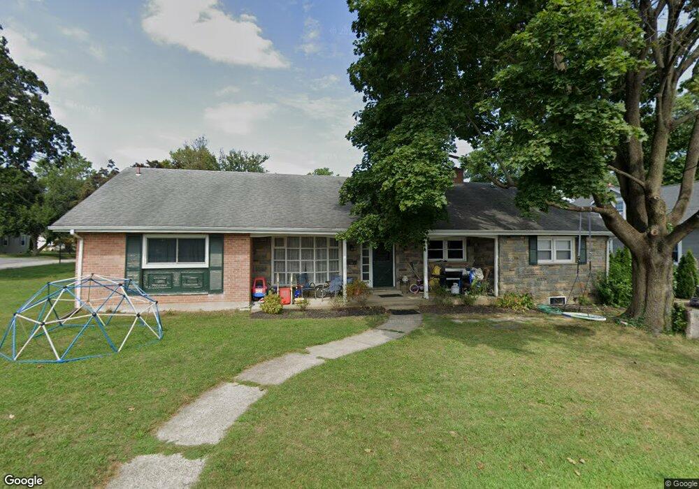 27 Walnut Rd, Wallingford, PA 19086 - photo 1