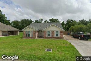 79 River Park Dr, Hahnville, LA 70057