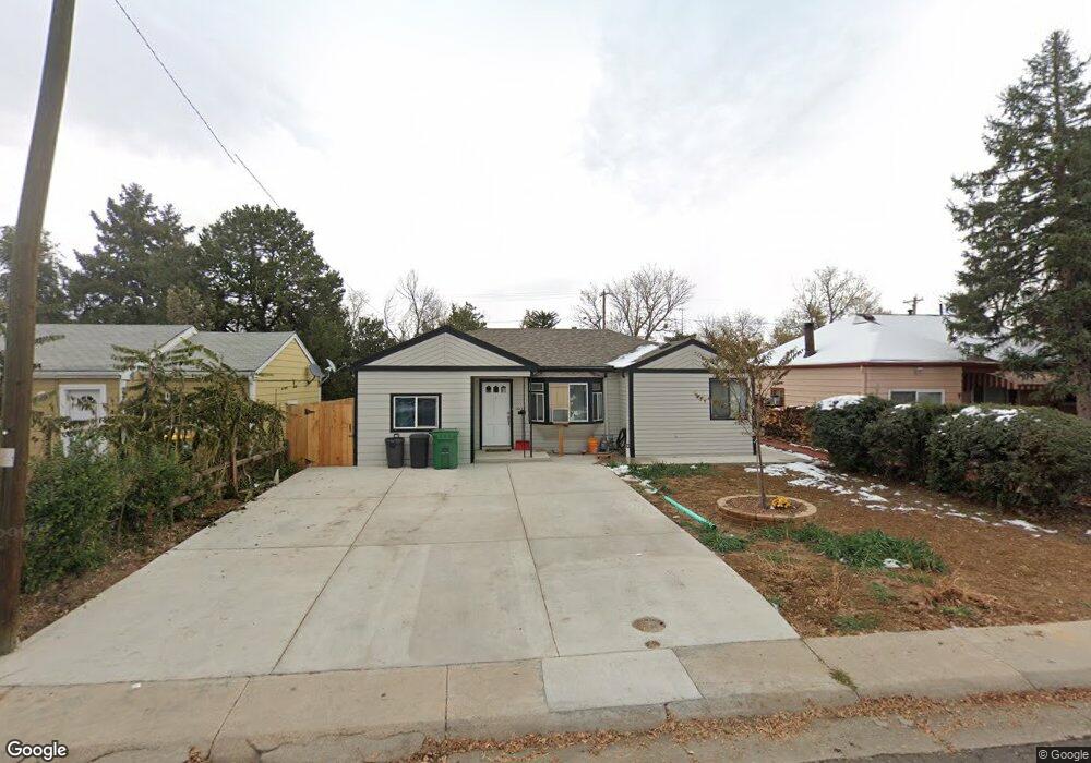 1648 Macon St, Aurora, CO 80010 - photo 1