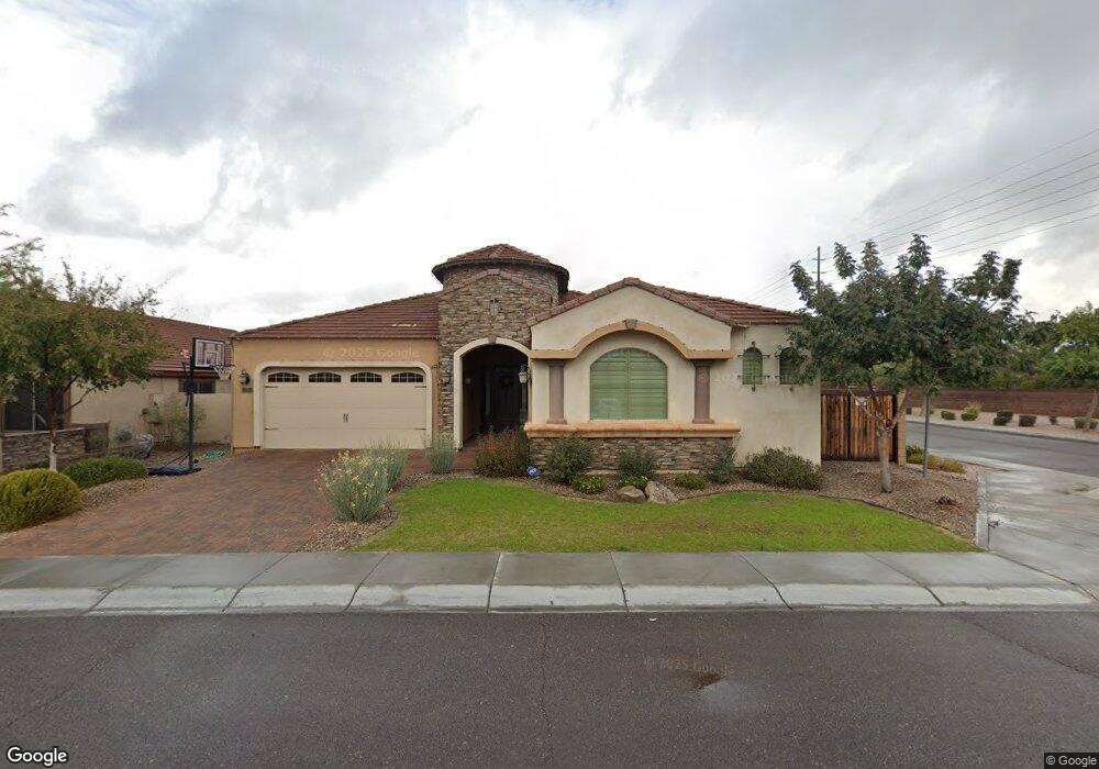 272 E Crescent Place, Chandler, AZ 85249 - photo 1