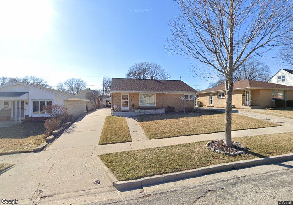 4413 S Taylor Ave, Milwaukee, WI 53207 - photo 1
