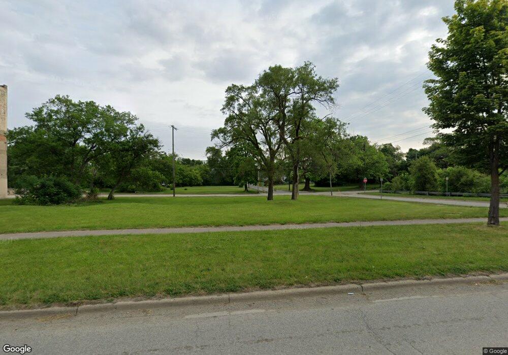 1285 Broadway Blvd, Flint, MI 48506 - photo 1