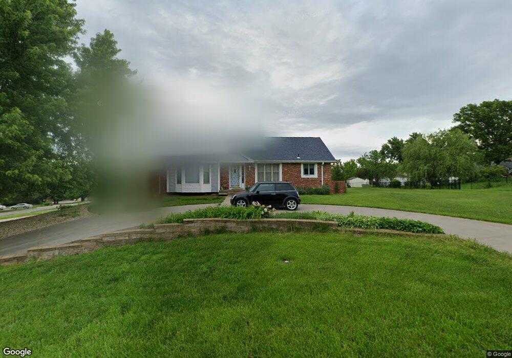 3800 SW Canterbury Town Rd, Topeka, KS 66610 - photo 1