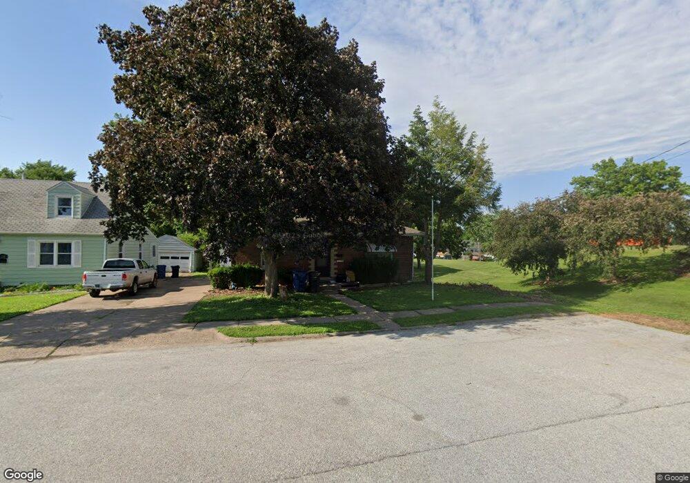 1244 E Dover Ct, Davenport, IA 52803 - photo 1