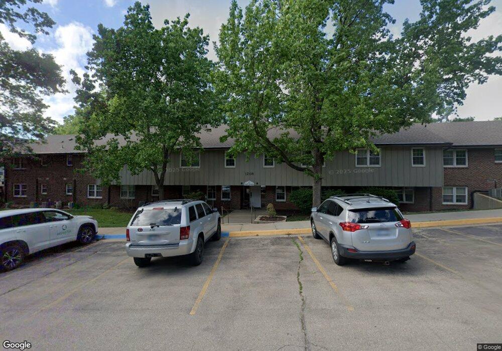 1208 SW 29th Terrace, Topeka, KS 66611 - photo 1