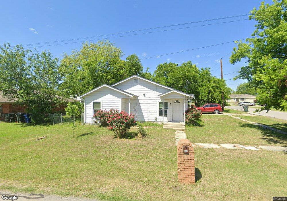 604 Plum St, Sanger, TX 76266 - photo 1