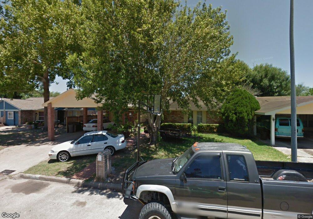 10230 Scotsbrook Dr, Houston, TX 77038 - photo 1