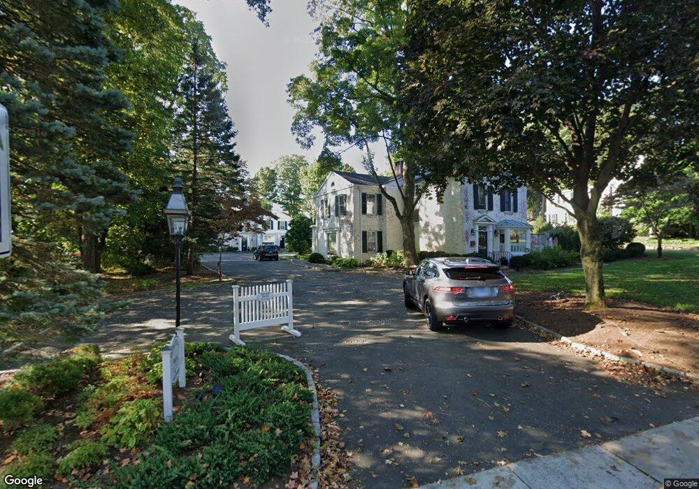 47 Main St unit 2, New Canaan, CT 06840 - photo 1