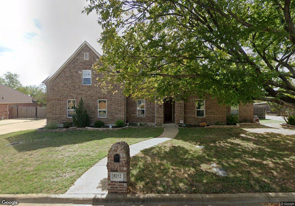 8212 Woods Ln, North Richland Hills, TX 76182 - photo 1