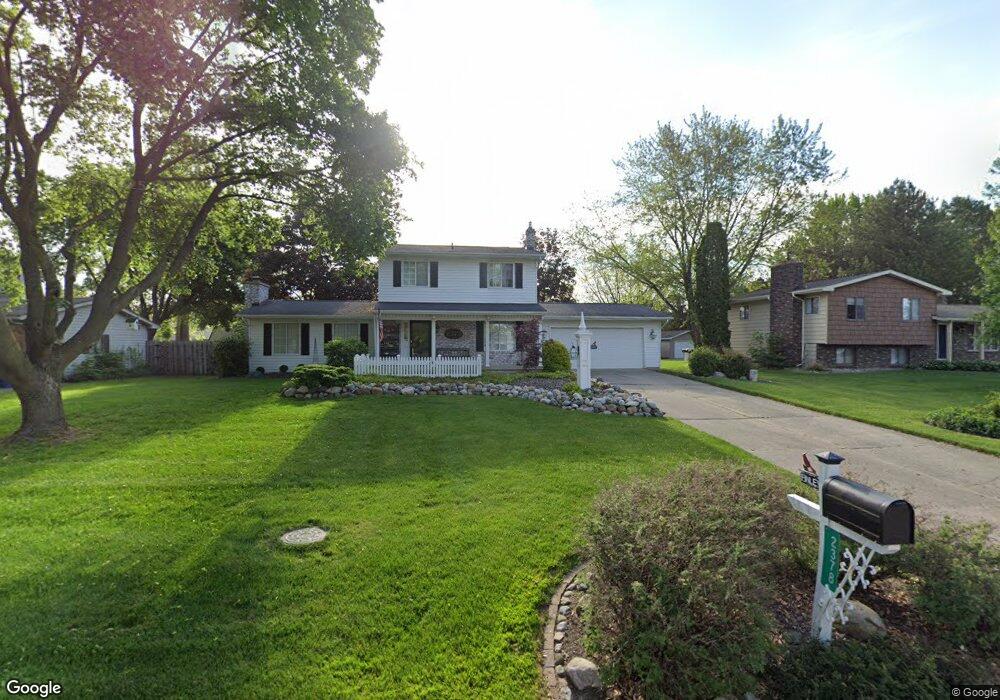2378 Plainview Dr, Flushing, MI 48433 - photo 1
