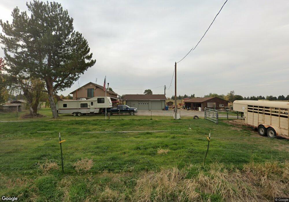 8437 SW 77th St, Redmond, OR 97756 - photo 1