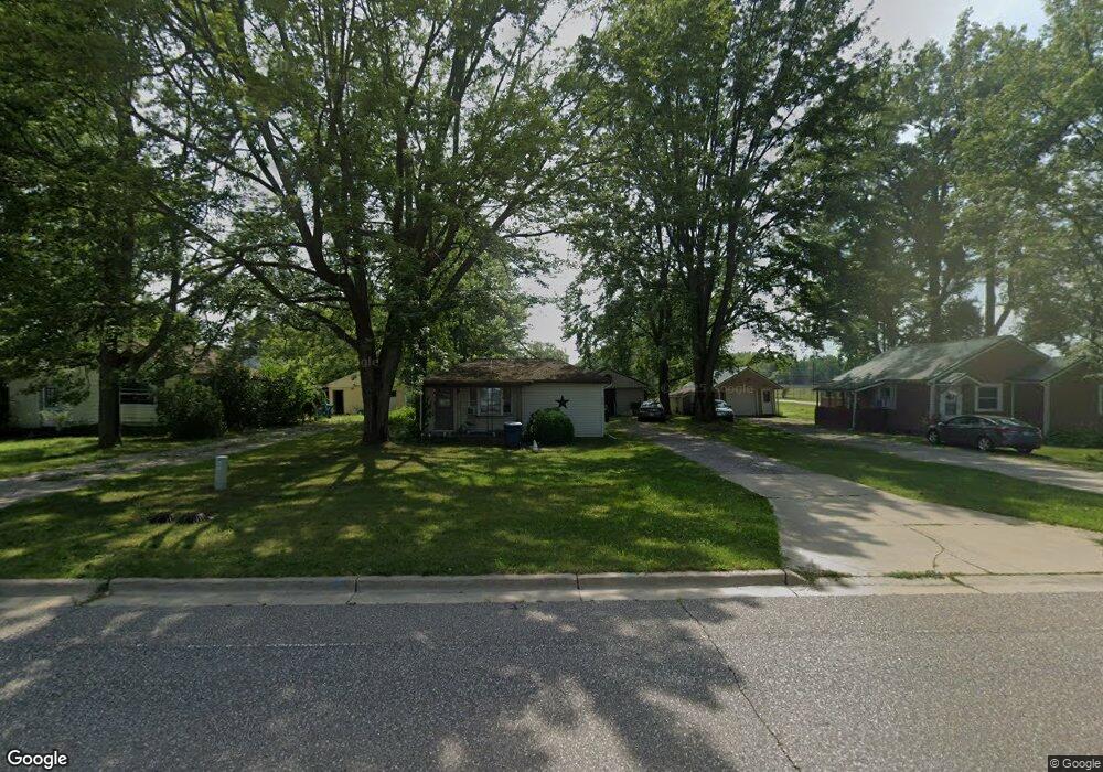876 E Huron Ave, Vassar, MI 48768 - photo 1