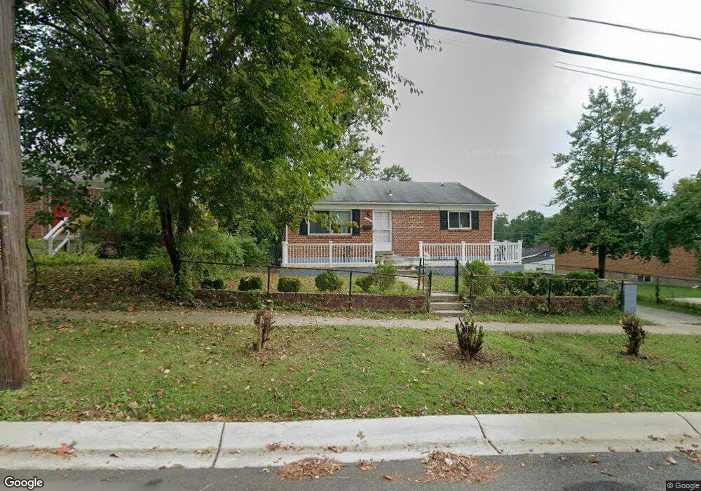 13203 Justice Rd, Rockville, MD 20853 - photo 1