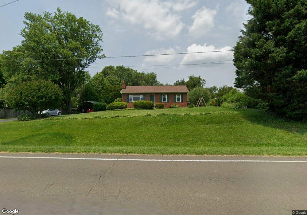 8238 Wilcoxen Station Way, Manassas, VA 20111 - photo 1