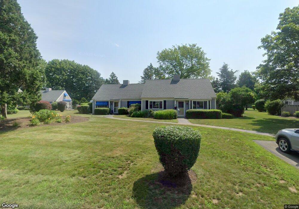 8 Northfield Ln, North Dartmouth, MA 02747 - photo 1