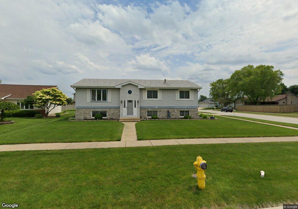 713 N Rueth Dr, Griffith, IN 46319 - photo 1