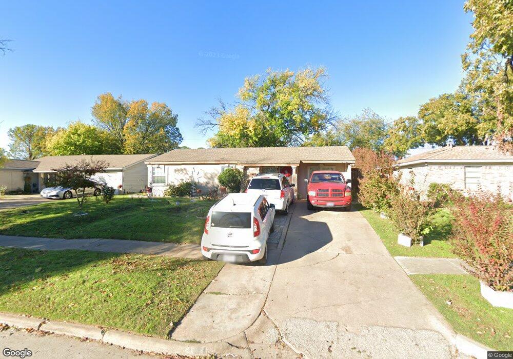 1206 SW 5th St, Grand Prairie, TX 75051 - photo 1
