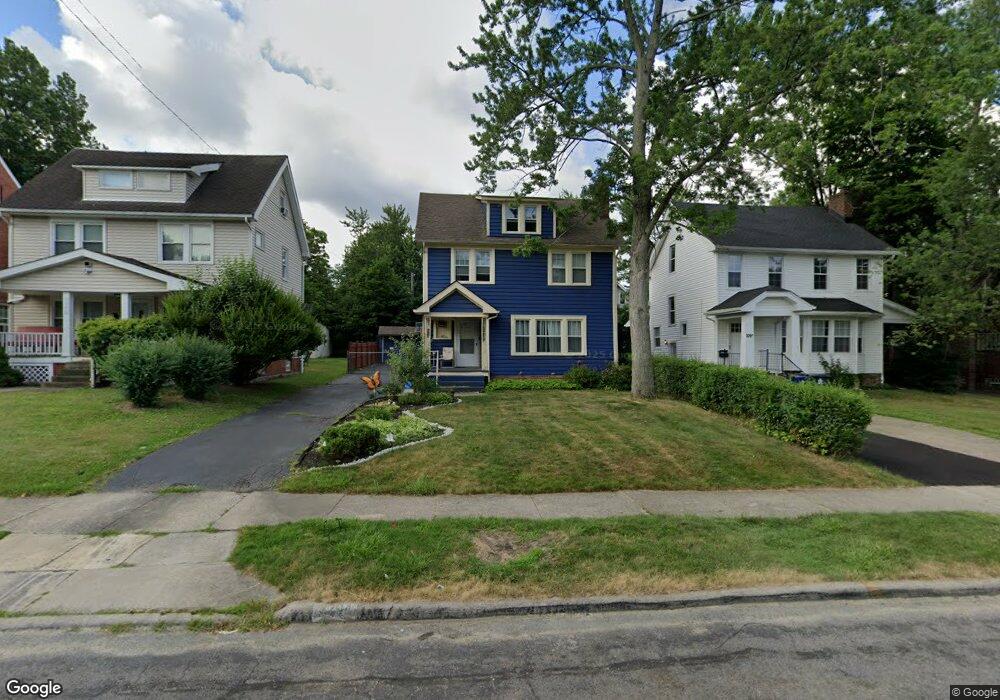 3294 Altamont Rd, Cleveland, OH 44118 - photo 1