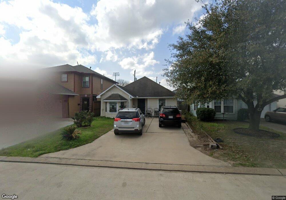 510 Firnat St, Houston, TX 77022 - photo 1