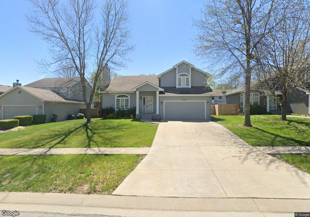 5625 SW 34th Place, Topeka, KS 66614 - photo 1