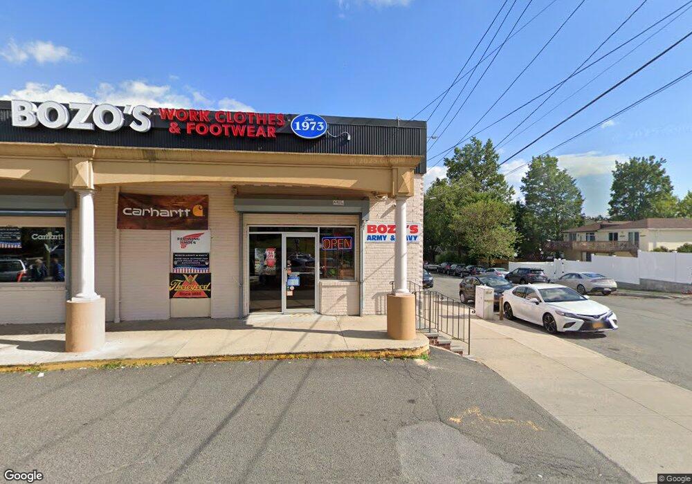 4170 Hylan Blvd, Staten Island, NY 10308 - photo 1