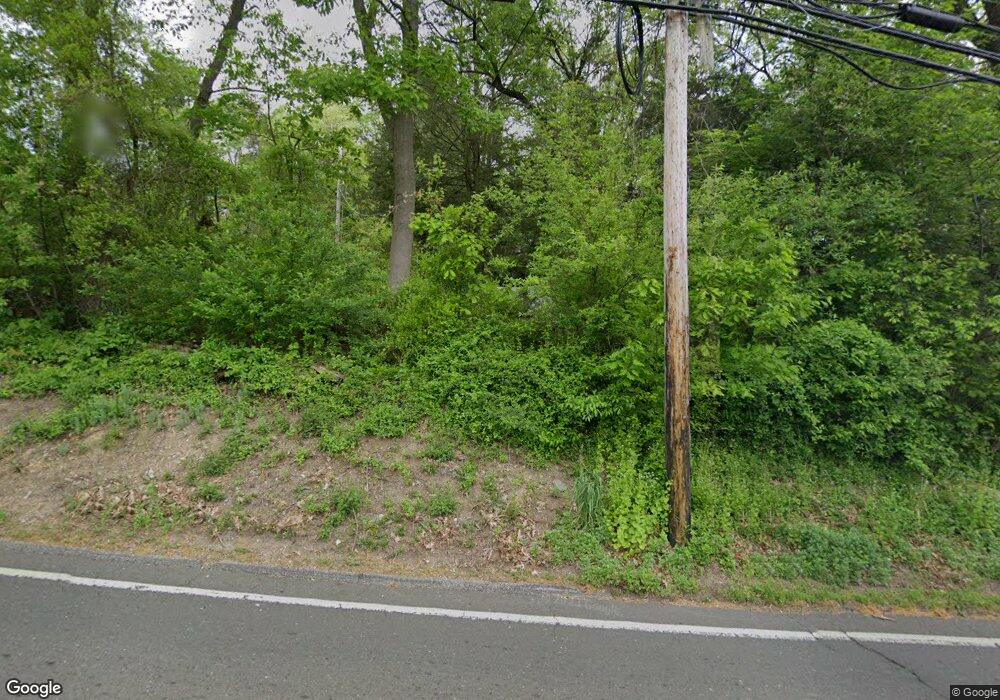 400 Daniels Farm Rd, Trumbull, CT 06611 - photo 1