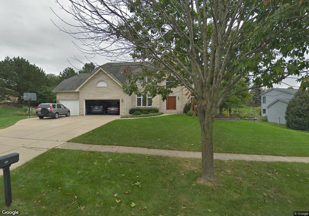 530 Young Ave unit 2, Batavia, IL 60510 - photo 1