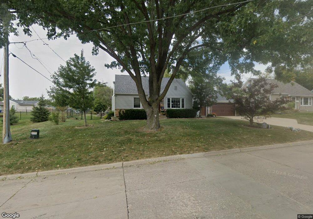 2816 14th Ave SE, Cedar Rapids, IA 52403 - photo 1