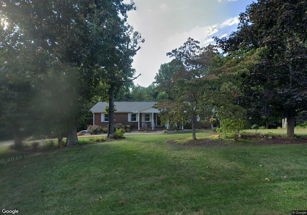 131 Lakeview Acres Dr, Asheville, NC 28806 - photo 1