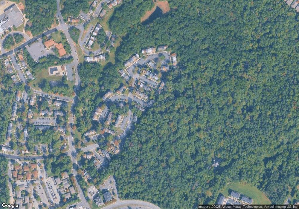 2037 Mayflower Dr, Woodbridge, VA 22192 - photo 1