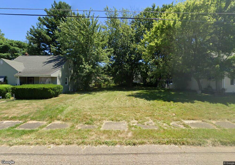 1430 Downing Ct NE, Canton, OH 44714 - photo 1