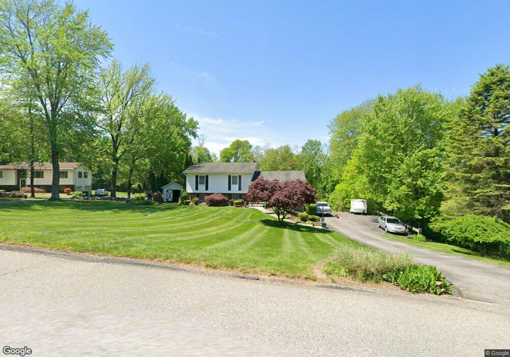 8 Stenger Ct, Wappingers Falls, NY 12590 - photo 1