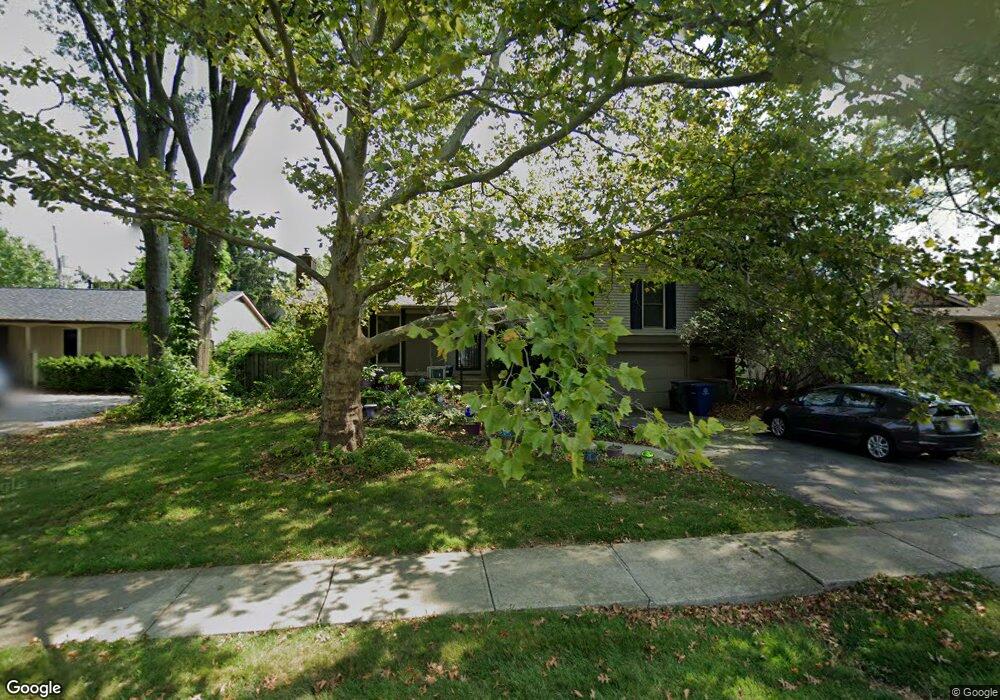 5194 Paw Paw Rd, Columbus, OH 43229 - photo 1