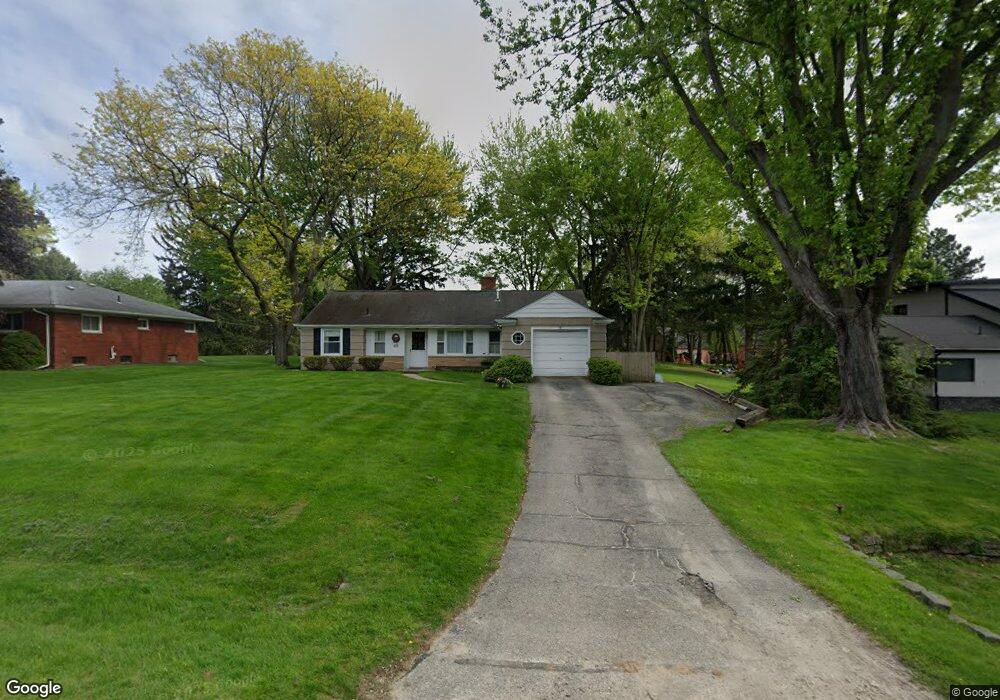 1341 Fieldway Dr, Bloomfield Hills, MI 48302 - photo 1