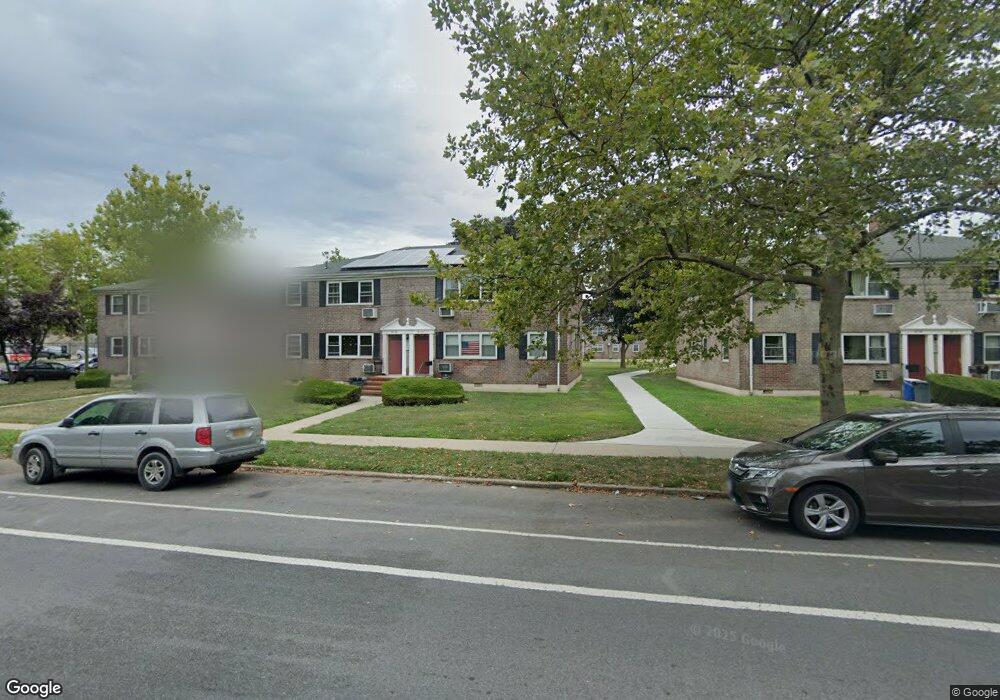 6707 150th St, Flushing, NY 11367 - photo 1