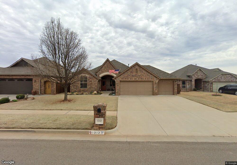 1312 Anns Place, Moore, OK 73160 - photo 1