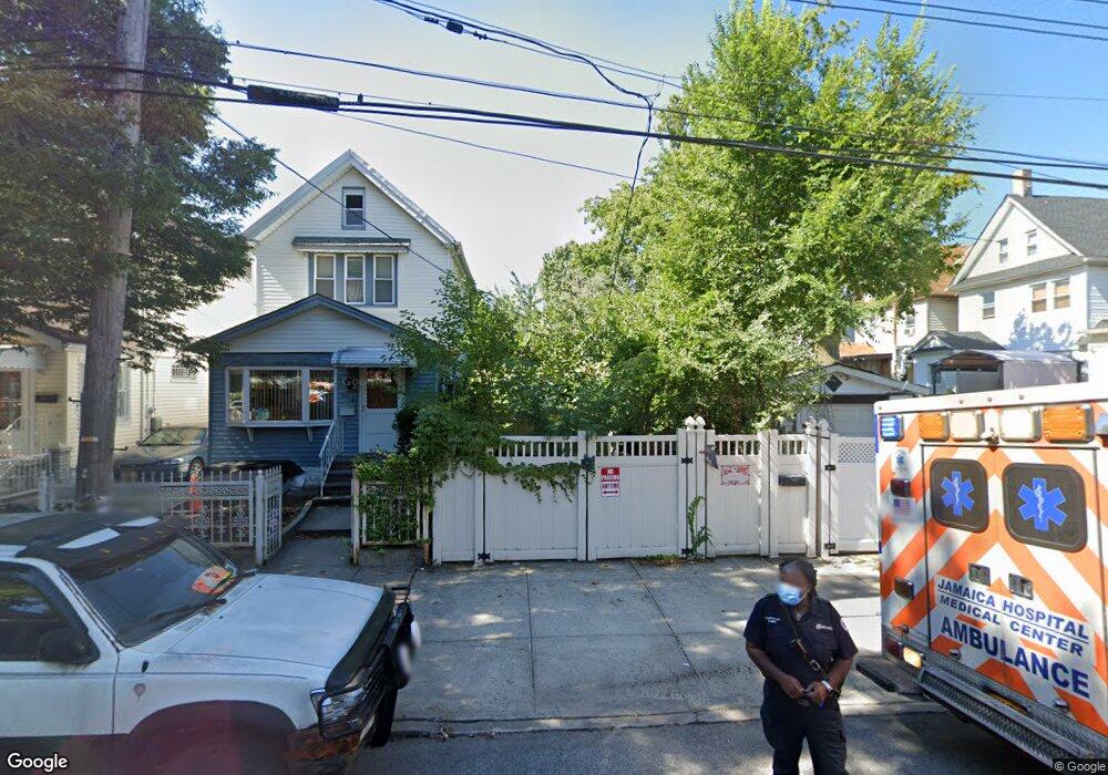 9712 108th St, Jamaica, NY 11419 - photo 1