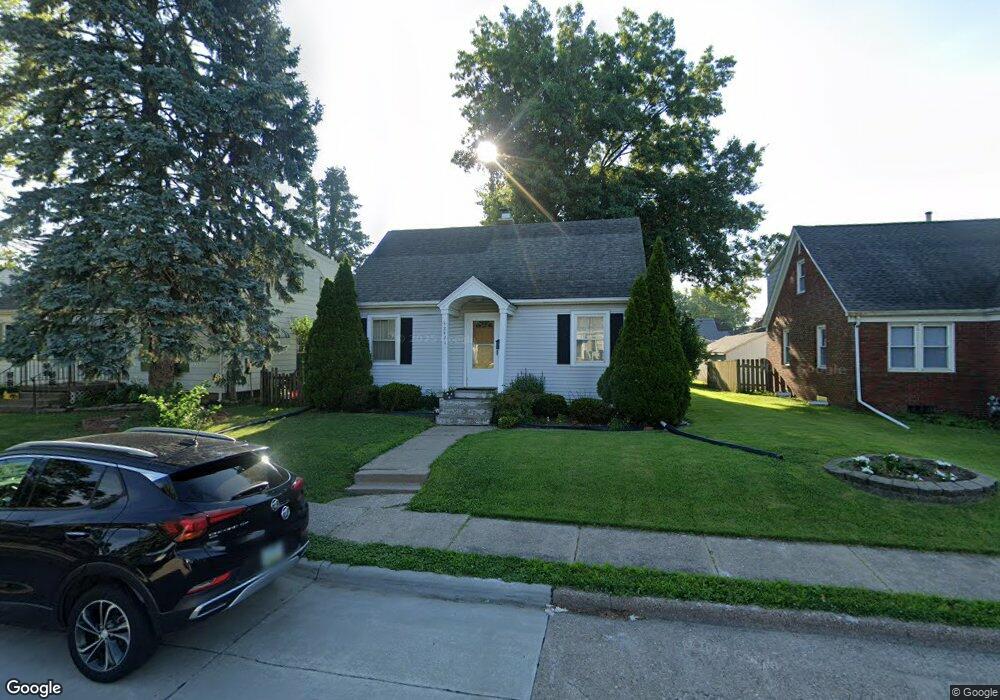 2425 N Howell St, Davenport, IA 52804 - photo 1