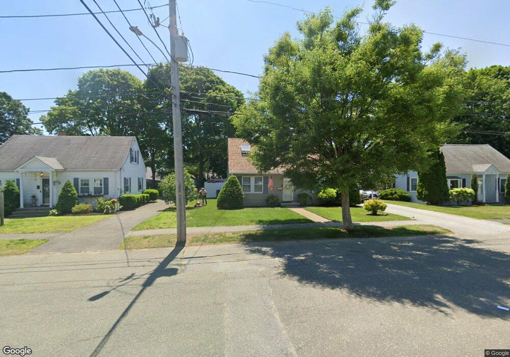 38 Elmwood Cir, Peabody, MA 01960 - photo 1