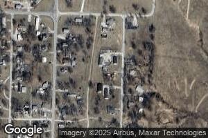515 N Randolph St, Higbee, MO 65257