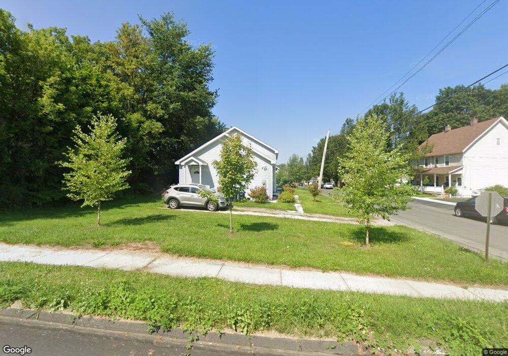 143 Daniels Ave, Pittsfield, MA 01201 - photo 1